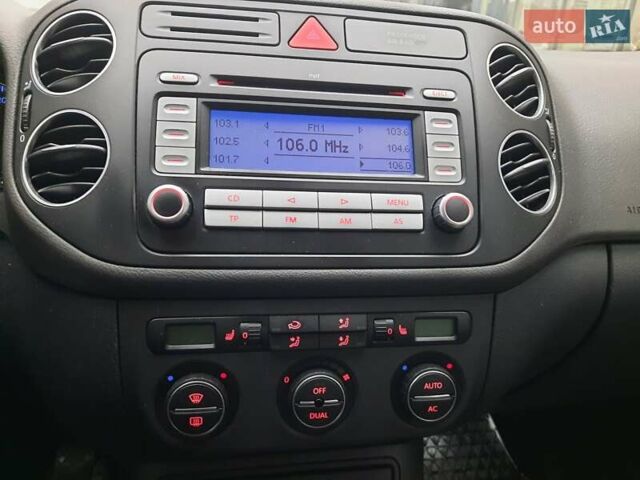 Синій Фольксваген Golf Plus, об'ємом двигуна 1.4 л та пробігом 201 тис. км за 5677 $, фото 14 на Automoto.ua