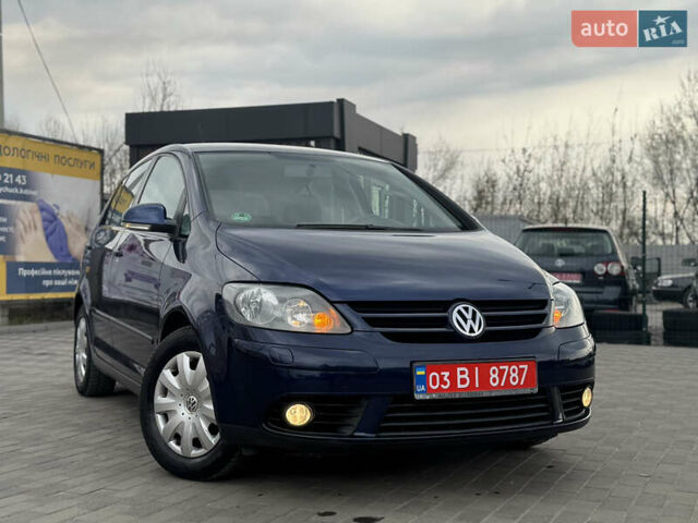 Синій Фольксваген Golf Plus, об'ємом двигуна 1.6 л та пробігом 210 тис. км за 5999 $, фото 5 на Automoto.ua