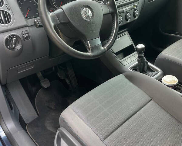 Синий Фольксваген Гольф Плюс, объемом двигателя 1.6 л и пробегом 195 тыс. км за 6898 $, фото 11 на Automoto.ua