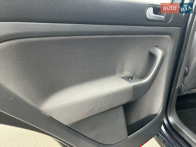 Синий Фольксваген Гольф Плюс, объемом двигателя 1.6 л и пробегом 167 тыс. км за 6300 $, фото 36 на Automoto.ua