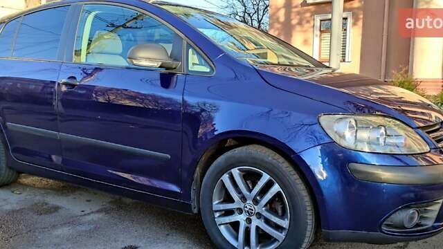 Синий Фольксваген Гольф Плюс, объемом двигателя 1.6 л и пробегом 226 тыс. км за 5700 $, фото 22 на Automoto.ua