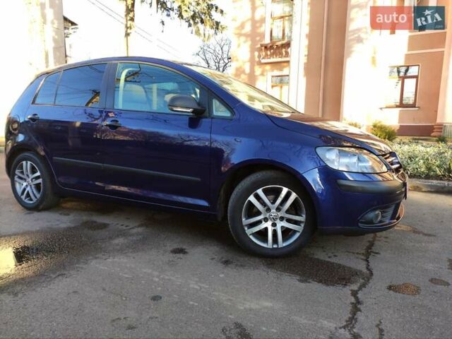 Синий Фольксваген Гольф Плюс, объемом двигателя 1.6 л и пробегом 226 тыс. км за 5700 $, фото 2 на Automoto.ua