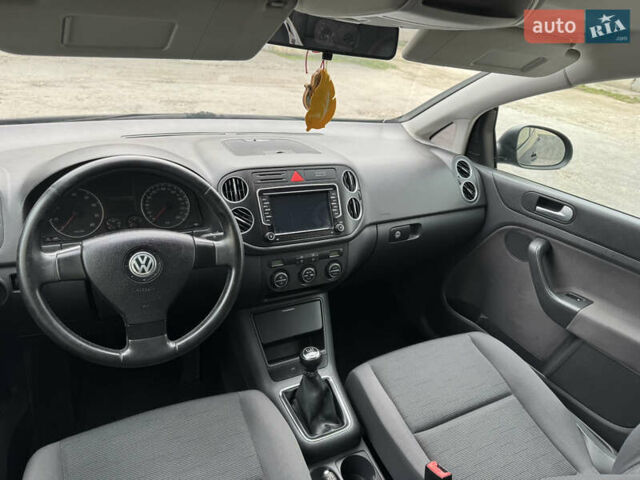 Синій Фольксваген Golf Plus, об'ємом двигуна 1.6 л та пробігом 191 тис. км за 5999 $, фото 22 на Automoto.ua