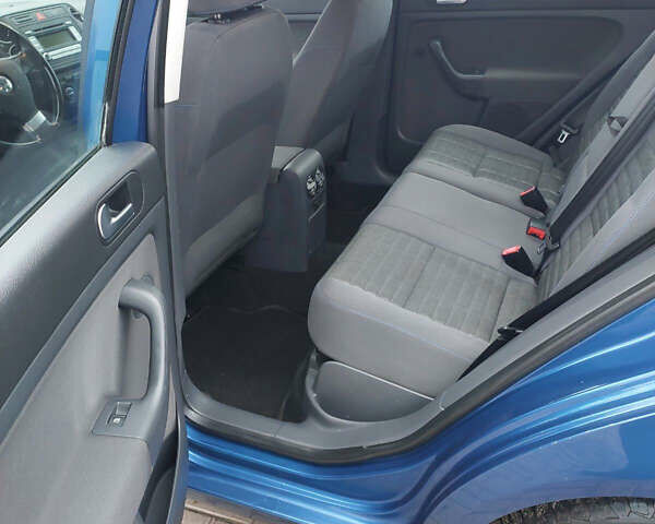 Синій Фольксваген Golf Plus, об'ємом двигуна 1.6 л та пробігом 162 тис. км за 5750 $, фото 8 на Automoto.ua