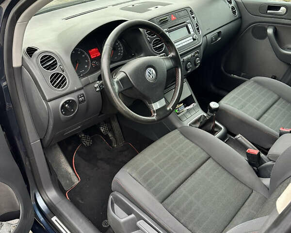 Фольксваген Гольф Плюс 2007 в Корсунь-Шевченковском на Automoto.ua Синий Фольксваген Гольф Плюс, объемом двигателя 1.6 л и пробегом 220 тыс. км за 5999 $, фото 8 на Automoto.ua