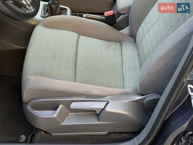 Синий Фольксваген Гольф Плюс, объемом двигателя 1.6 л и пробегом 217 тыс. км за 6200 $, фото 28 на Automoto.ua