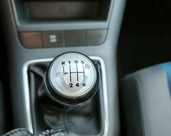 Синий Фольксваген Гольф Плюс, объемом двигателя 1.4 л и пробегом 202 тыс. км за 6500 $, фото 3 на Automoto.ua