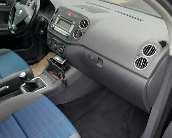 Синій Фольксваген Golf Plus, об'ємом двигуна 1.6 л та пробігом 197 тис. км за 6300 $, фото 7 на Automoto.ua