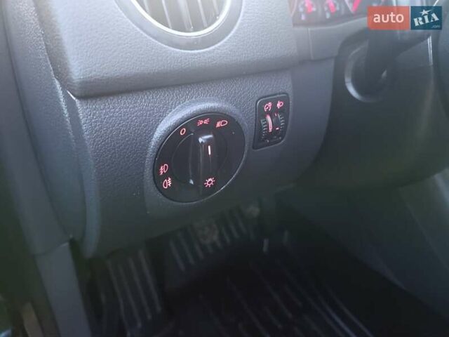 Синий Фольксваген Гольф Плюс, объемом двигателя 1.6 л и пробегом 162 тыс. км за 6500 $, фото 31 на Automoto.ua