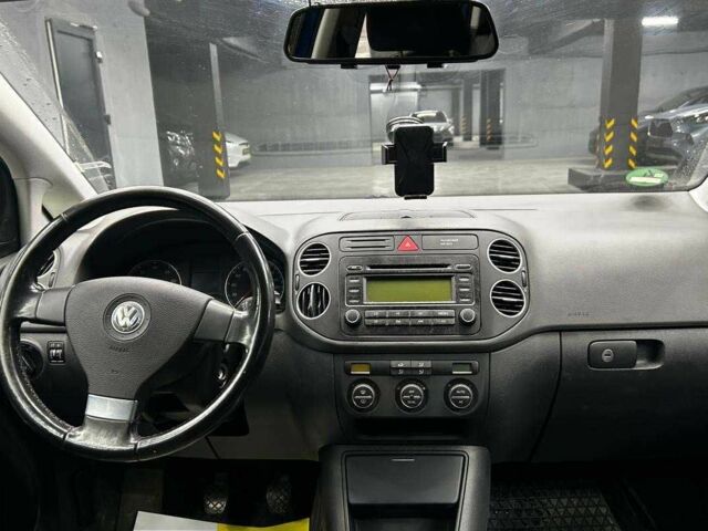 Фольксваген Гольф Плюс 2007 в Черновцах на Automoto.ua Синий Фольксваген Гольф Плюс, объемом двигателя 1.4 л и пробегом 195 тыс. км за 5300 $, фото 11 на Automoto.ua