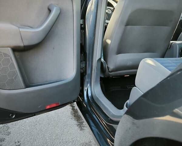 Синий Фольксваген Гольф Плюс, объемом двигателя 1.4 л и пробегом 202 тыс. км за 6500 $, фото 9 на Automoto.ua