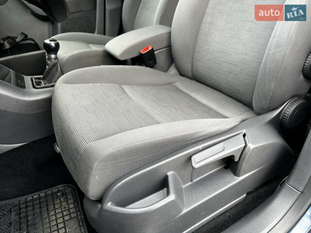 Синий Фольксваген Гольф Плюс, объемом двигателя 1.6 л и пробегом 167 тыс. км за 6300 $, фото 30 на Automoto.ua