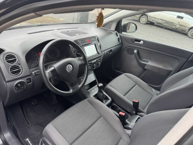 Синий Фольксваген Гольф Плюс, объемом двигателя 1.6 л и пробегом 191 тыс. км за 5999 $, фото 9 на Automoto.ua