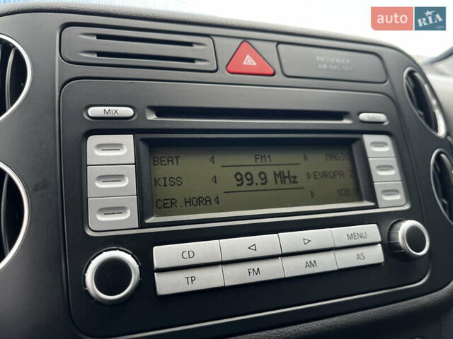 Синий Фольксваген Гольф Плюс, объемом двигателя 1.6 л и пробегом 167 тыс. км за 6300 $, фото 34 на Automoto.ua