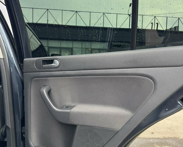Синій Фольксваген Golf Plus, об'ємом двигуна 1.4 л та пробігом 184 тис. км за 6900 $, фото 11 на Automoto.ua