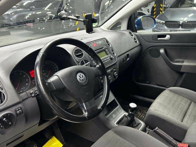 Фольксваген Гольф Плюс 2007 в Черновцах на Automoto.ua Синий Фольксваген Гольф Плюс, объемом двигателя 1.4 л и пробегом 195 тыс. км за 5300 $, фото 7 на Automoto.ua