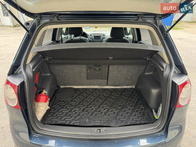 Синій Фольксваген Golf Plus, об'ємом двигуна 1.6 л та пробігом 191 тис. км за 5999 $, фото 23 на Automoto.ua