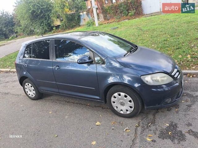 Фольксваген Гольф Плюс 2007 в Днепре (Днепропетровске) на Automoto.ua Синий Фольксваген Гольф Плюс, объемом двигателя 1.4 л и пробегом 300 тыс. км за 5000 $, фото 1 на Automoto.ua