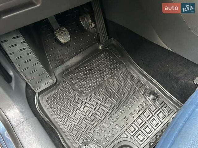 Синій Фольксваген Golf Plus, об'ємом двигуна 1.9 л та пробігом 223 тис. км за 7800 $, фото 21 на Automoto.ua