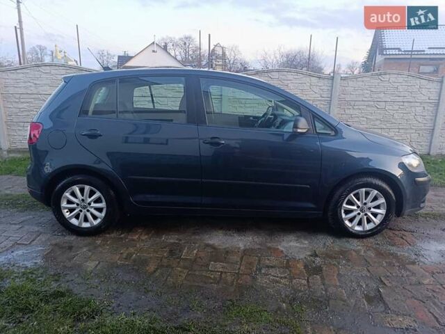 Синий Фольксваген Гольф Плюс, объемом двигателя 1.6 л и пробегом 162 тыс. км за 6500 $, фото 8 на Automoto.ua