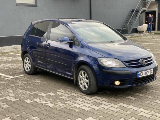 Синий Фольксваген Гольф Плюс, объемом двигателя 1.9 л и пробегом 320 тыс. км за 6700 $, фото 3 на Automoto.ua
