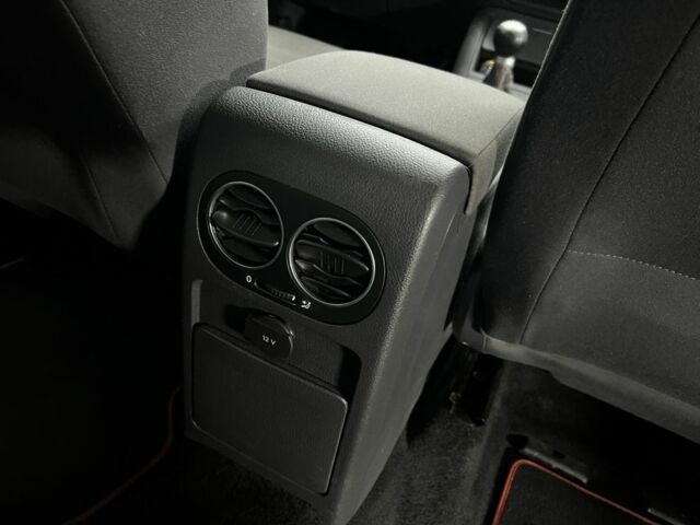 Синий Фольксваген Гольф Плюс, объемом двигателя 1.6 л и пробегом 220 тыс. км за 5700 $, фото 19 на Automoto.ua