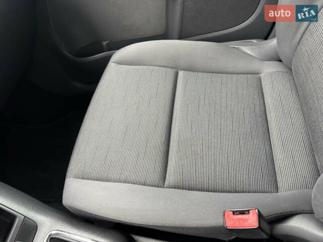 Синій Фольксваген Golf Plus, об'ємом двигуна 1.6 л та пробігом 191 тис. км за 5999 $, фото 36 на Automoto.ua