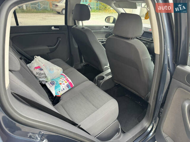 Синій Фольксваген Golf Plus, об'ємом двигуна 1.6 л та пробігом 191 тис. км за 5999 $, фото 26 на Automoto.ua