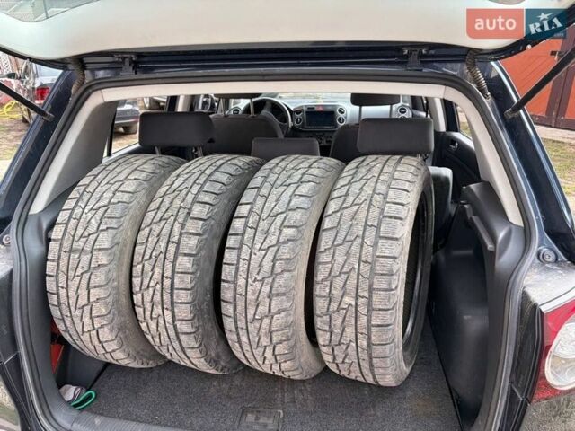 Синий Фольксваген Гольф Плюс, объемом двигателя 1.39 л и пробегом 240 тыс. км за 6500 $, фото 12 на Automoto.ua