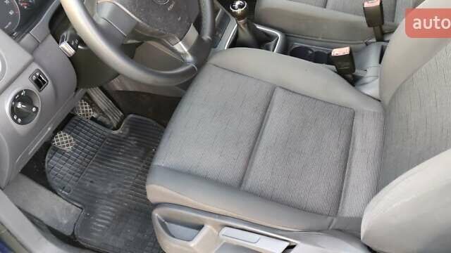 Синий Фольксваген Гольф Плюс, объемом двигателя 1.6 л и пробегом 226 тыс. км за 5700 $, фото 28 на Automoto.ua