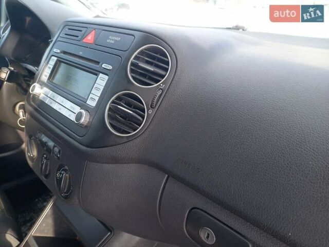 Синій Фольксваген Golf Plus, об'ємом двигуна 1.4 л та пробігом 165 тис. км за 6150 $, фото 26 на Automoto.ua