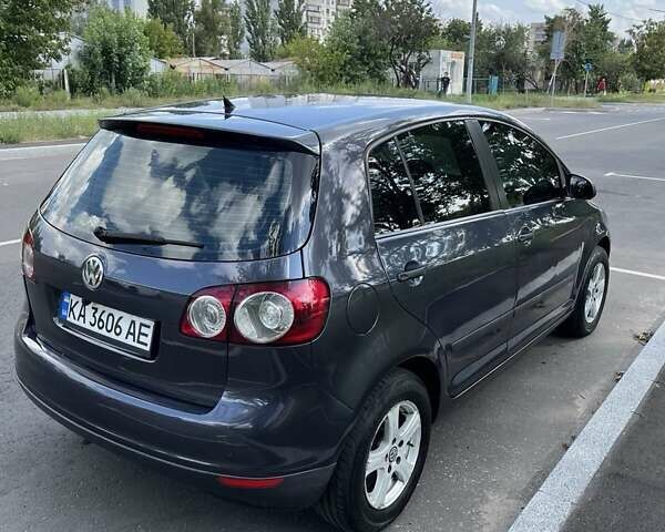 Синий Фольксваген Гольф Плюс, объемом двигателя 1.6 л и пробегом 276 тыс. км за 6200 $, фото 4 на Automoto.ua