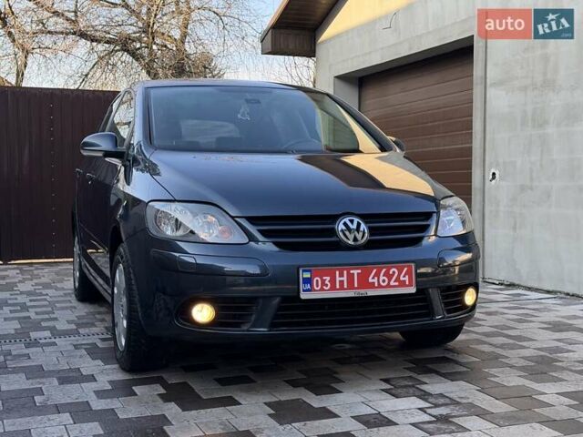 Синий Фольксваген Гольф Плюс, объемом двигателя 1.6 л и пробегом 217 тыс. км за 6200 $, фото 1 на Automoto.ua