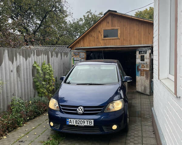 Фольксваген Гольф Плюс 2007 в Чернигове на Automoto.ua Синий Фольксваген Гольф Плюс, объемом двигателя 1.6 л и пробегом 257 тыс. км за 7499 $, фото 1 на Automoto.ua