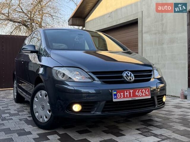 Синий Фольксваген Гольф Плюс, объемом двигателя 1.6 л и пробегом 217 тыс. км за 6200 $, фото 6 на Automoto.ua