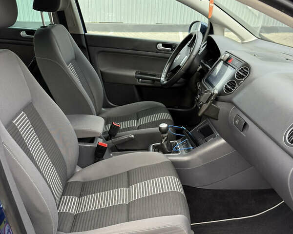 Синій Фольксваген Golf Plus, об'ємом двигуна 1.4 л та пробігом 228 тис. км за 6700 $, фото 30 на Automoto.ua