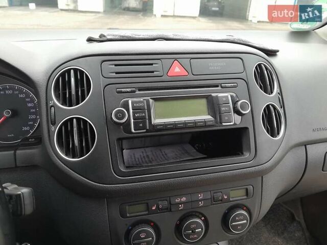 Синий Фольксваген Гольф Плюс, объемом двигателя 1.6 л и пробегом 218 тыс. км за 6750 $, фото 13 на Automoto.ua