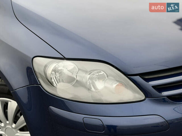 Синій Фольксваген Golf Plus, об'ємом двигуна 1.6 л та пробігом 153 тис. км за 7650 $, фото 12 на Automoto.ua