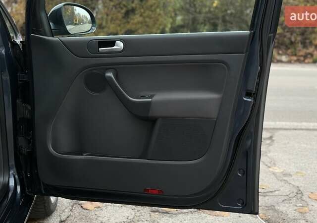 Синій Фольксваген Golf Plus, об'ємом двигуна 1.39 л та пробігом 198 тис. км за 6350 $, фото 36 на Automoto.ua