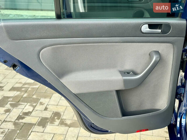 Синий Фольксваген Гольф Плюс, объемом двигателя 1.4 л и пробегом 203 тыс. км за 6999 $, фото 42 на Automoto.ua