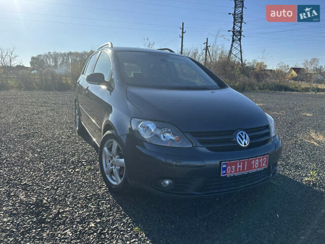 Синий Фольксваген Гольф Плюс, объемом двигателя 1.4 л и пробегом 156 тыс. км за 5550 $, фото 3 на Automoto.ua