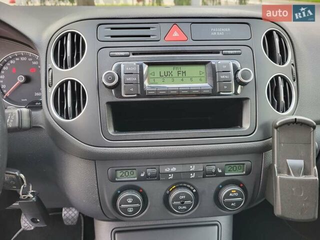 Фольксваген Гольф Плюс 2008 в Луцке на Automoto.ua Синий Фольксваген Гольф Плюс, объемом двигателя 1.4 л и пробегом 125 тыс. км за 7300 $, фото 32 на Automoto.ua