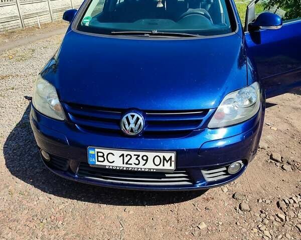 Синий Фольксваген Гольф Плюс, объемом двигателя 1.39 л и пробегом 220 тыс. км за 5900 $, фото 2 на Automoto.ua