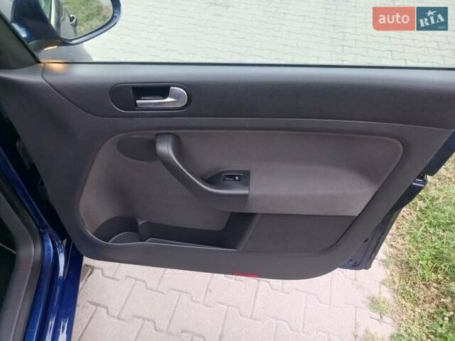 Синій Фольксваген Golf Plus, об'ємом двигуна 1.6 л та пробігом 167 тис. км за 7150 $, фото 38 на Automoto.ua
