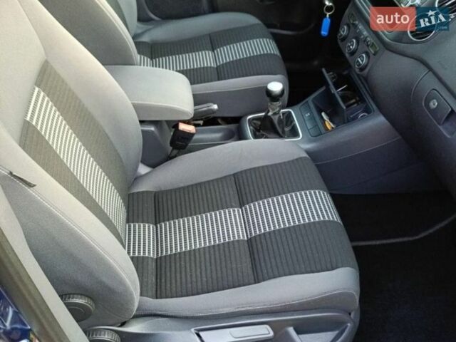 Синій Фольксваген Golf Plus, об'ємом двигуна 1.4 л та пробігом 217 тис. км за 5999 $, фото 13 на Automoto.ua