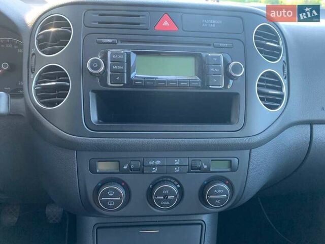 Синий Фольксваген Гольф Плюс, объемом двигателя 1.6 л и пробегом 222 тыс. км за 6950 $, фото 9 на Automoto.ua