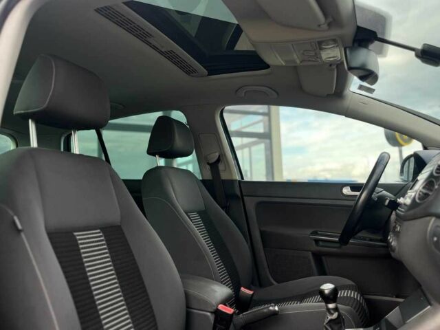 Синий Фольксваген Гольф Плюс, объемом двигателя 1.4 л и пробегом 188 тыс. км за 6500 $, фото 11 на Automoto.ua