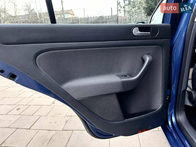 Синій Фольксваген Golf Plus, об'ємом двигуна 1.6 л та пробігом 181 тис. км за 8650 $, фото 28 на Automoto.ua