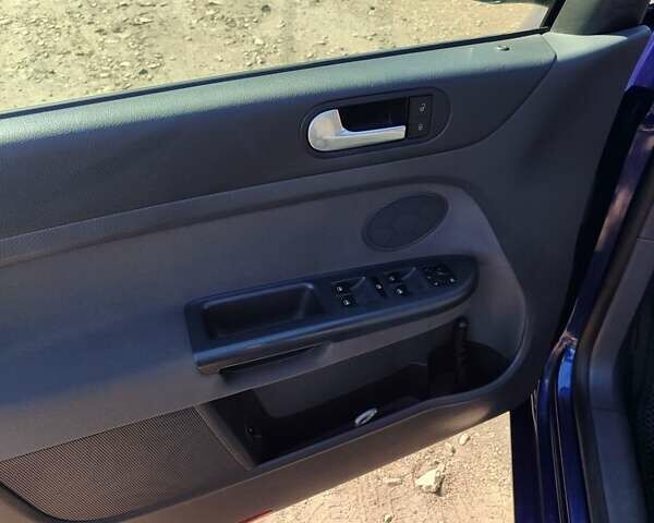 Синий Фольксваген Гольф Плюс, объемом двигателя 1.39 л и пробегом 220 тыс. км за 5900 $, фото 11 на Automoto.ua