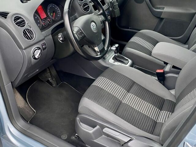 Синий Фольксваген Гольф Плюс, объемом двигателя 1.4 л и пробегом 200 тыс. км за 7500 $, фото 21 на Automoto.ua